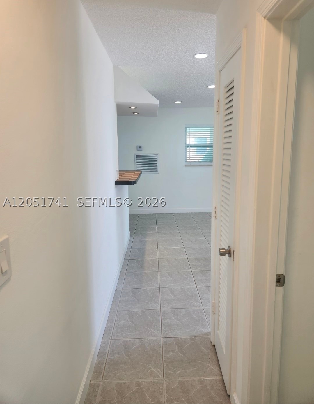 TAMARAC LAKES NORTH - Residential Lease