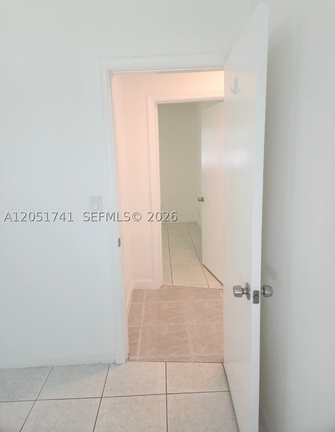 TAMARAC LAKES NORTH - Residential Lease