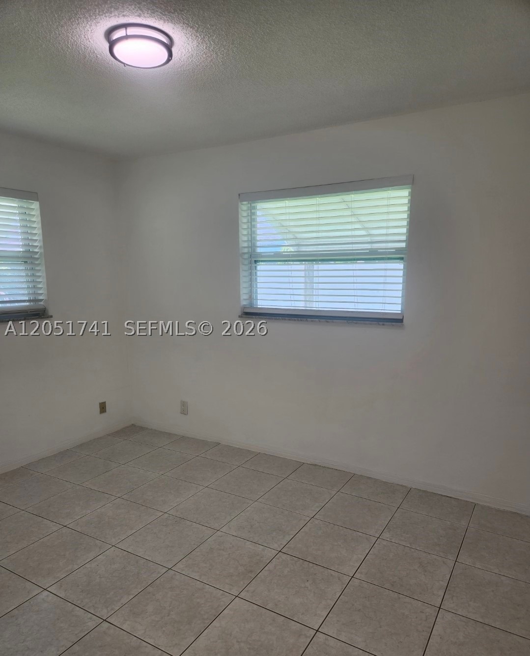 TAMARAC LAKES NORTH - Residential Lease