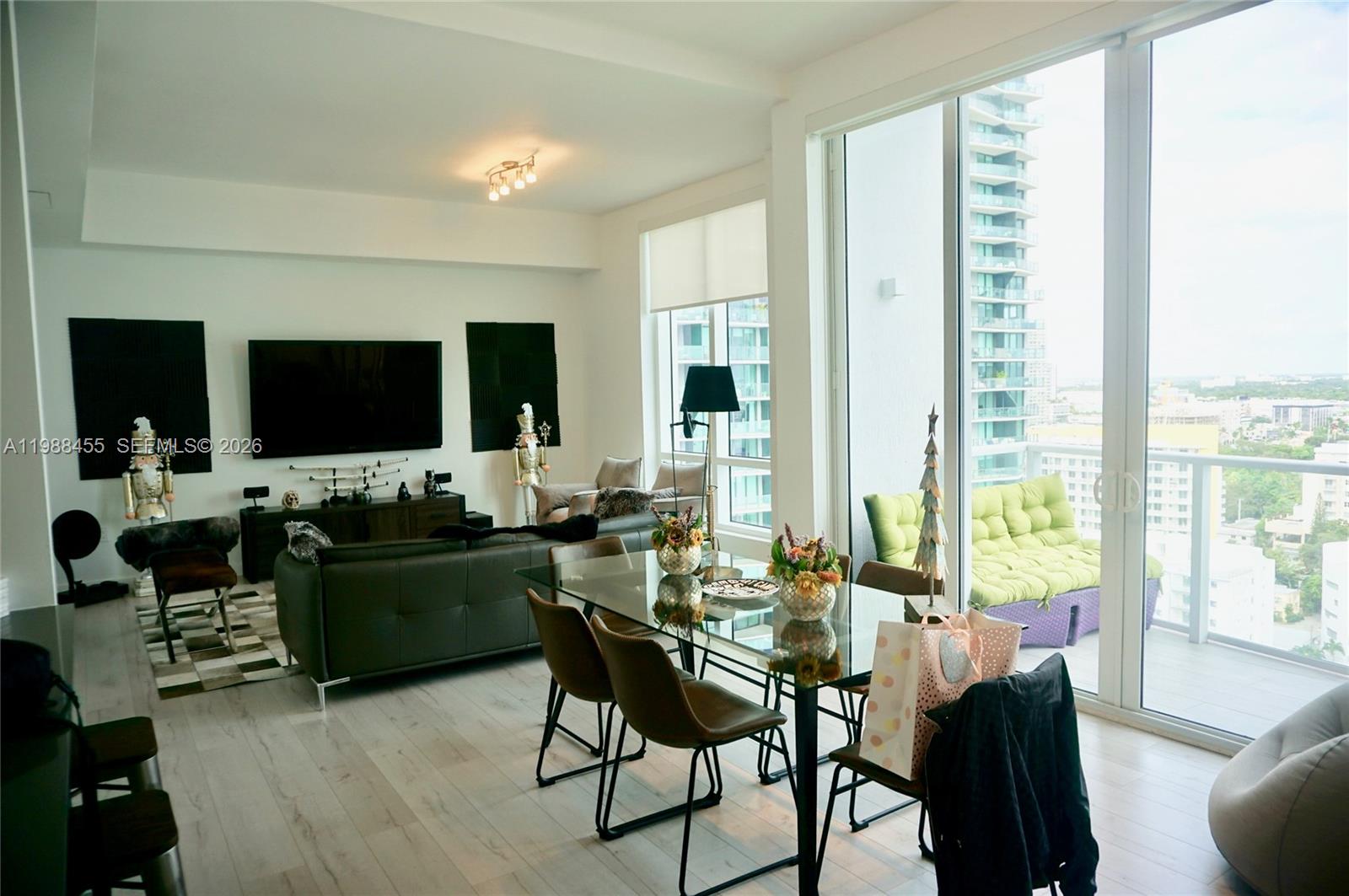 THE CRIMSON CONDOMINIUM - Residential Lease
