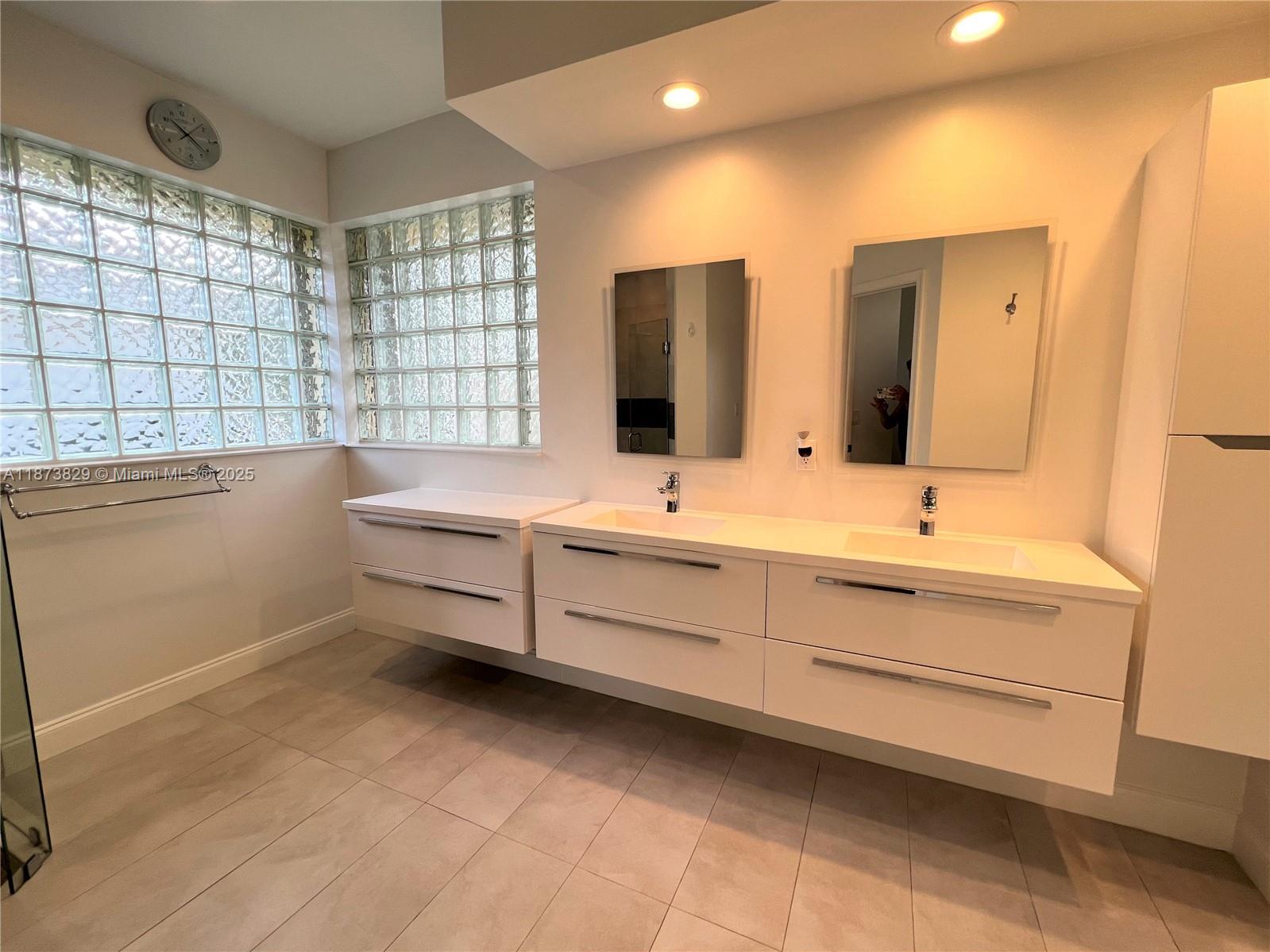 SECTOR 7 SOUTH - Residential Lease