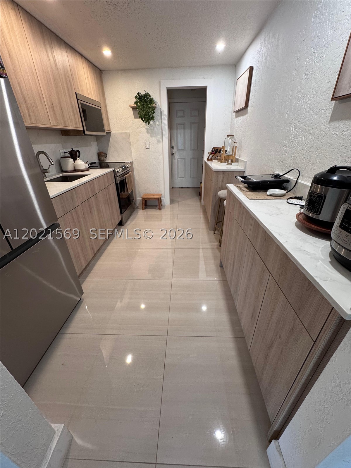 SUN-TAN VILLAGE SEC 3 - Residential