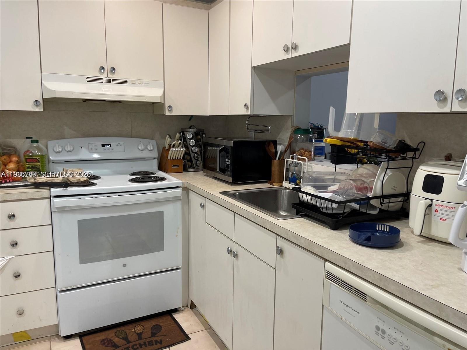 CAPRI GARDENS CONDO - Residential