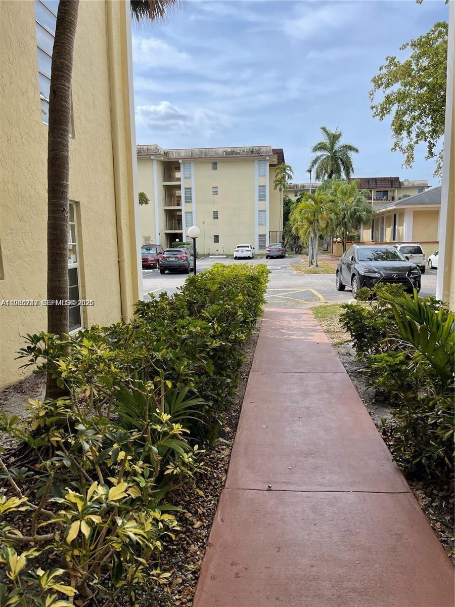 CAPRI GARDENS CONDO - Residential