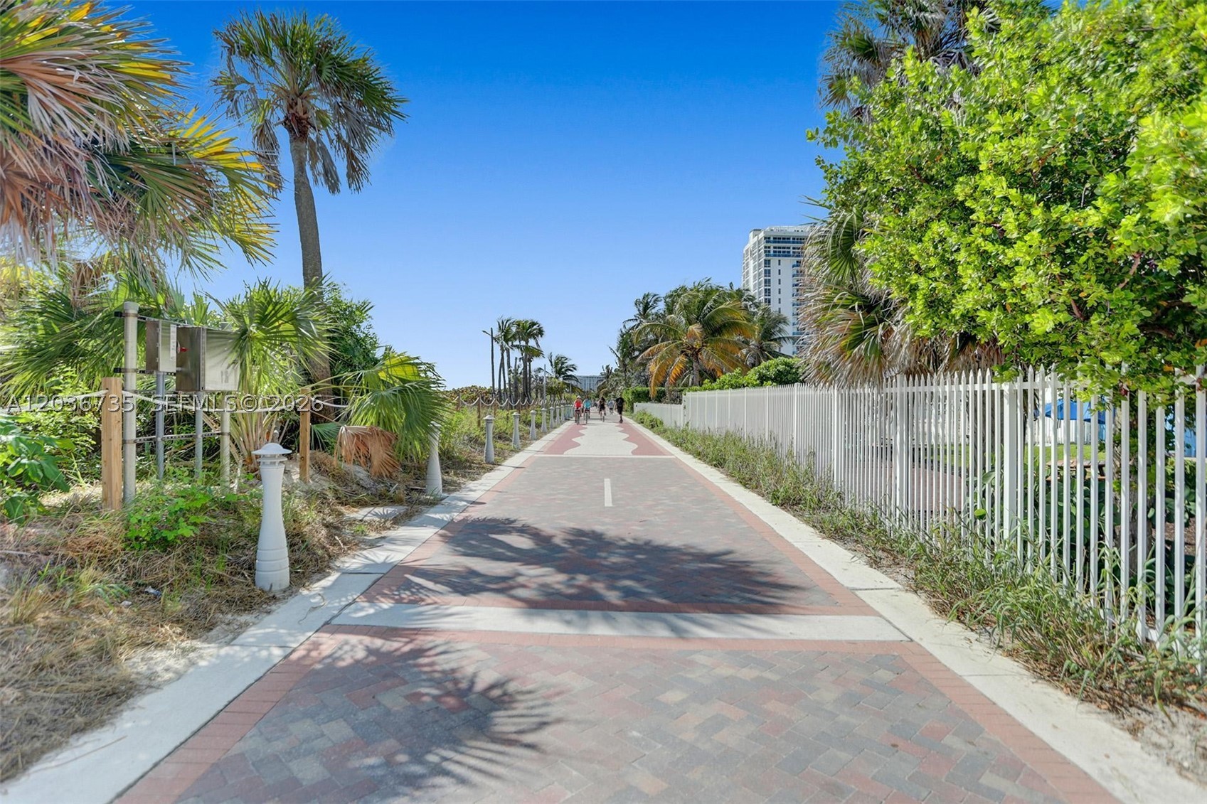 CLUB ATLANTIS CONDO - Residential