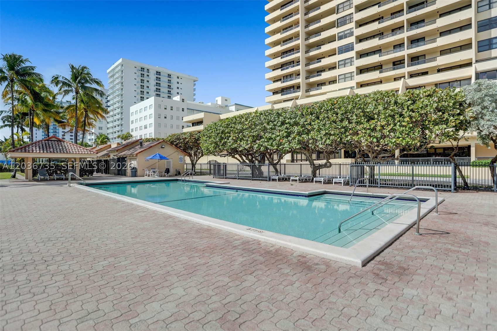 CLUB ATLANTIS CONDO - Residential