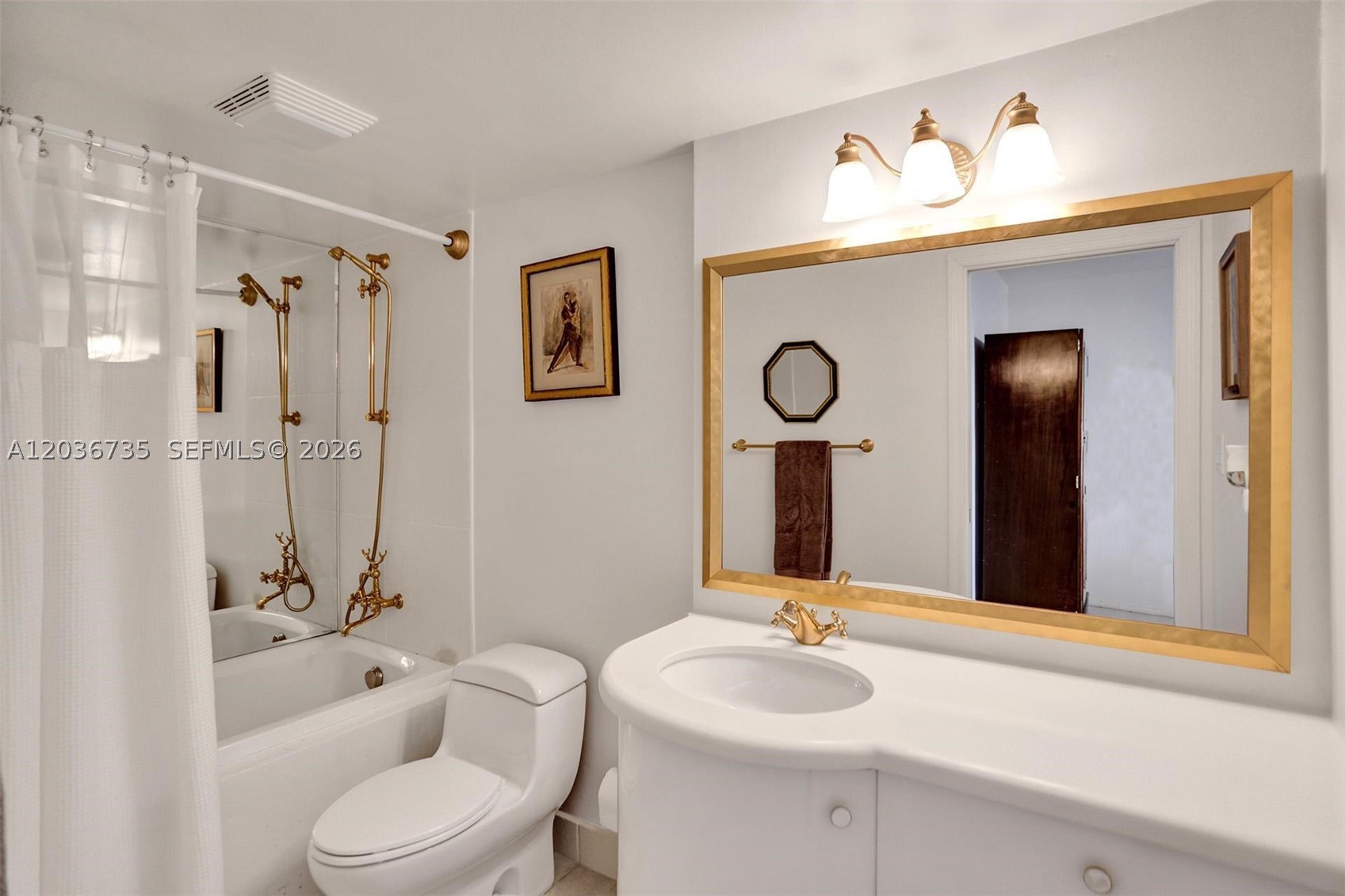 CLUB ATLANTIS CONDO - Residential