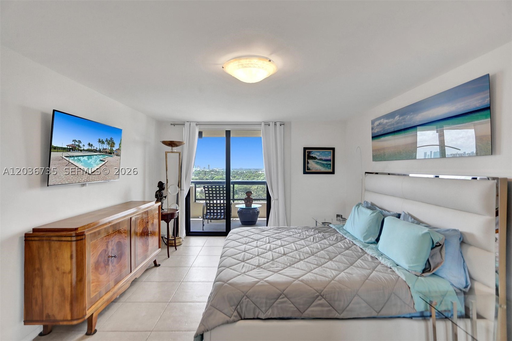 CLUB ATLANTIS CONDO - Residential