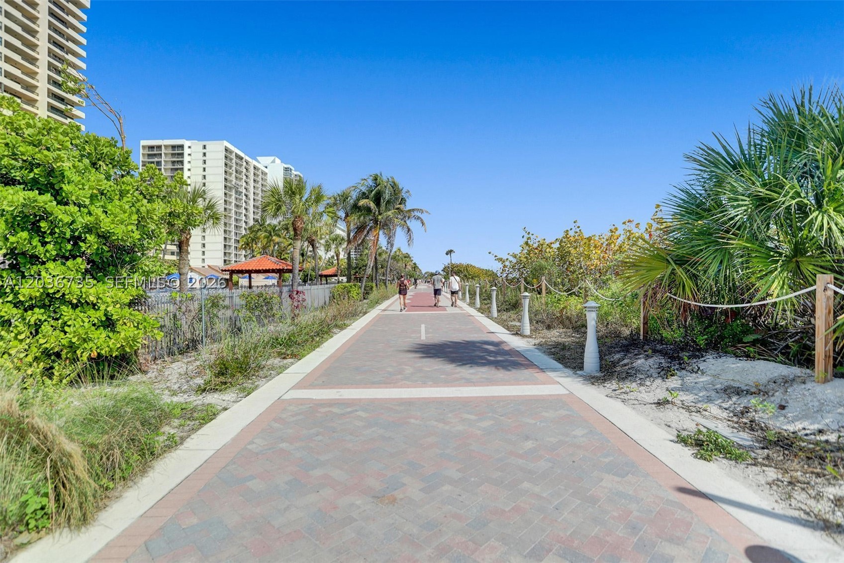 CLUB ATLANTIS CONDO - Residential