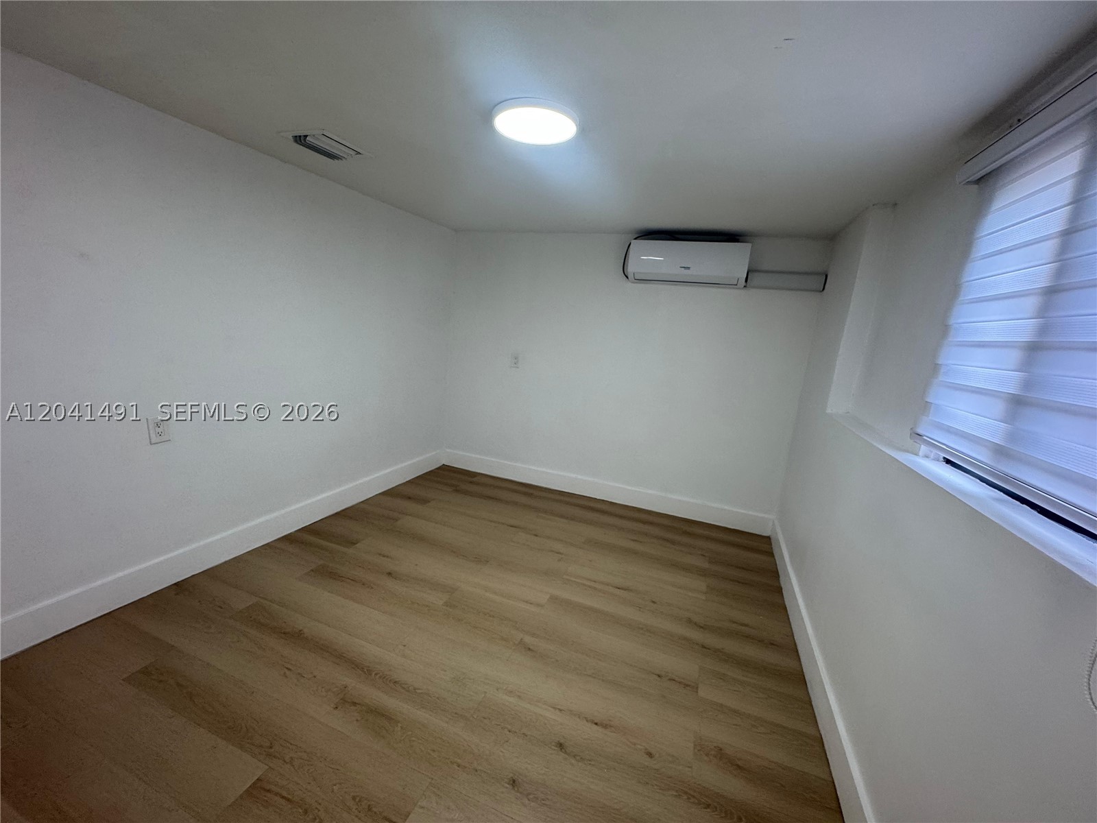 W BUENA VISTA CEN - Residential