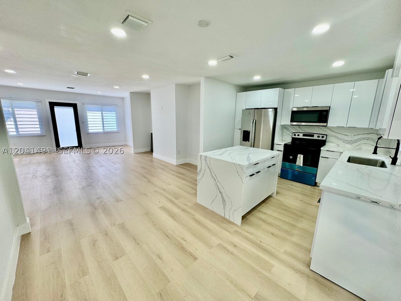 W BUENA VISTA CEN - Residential