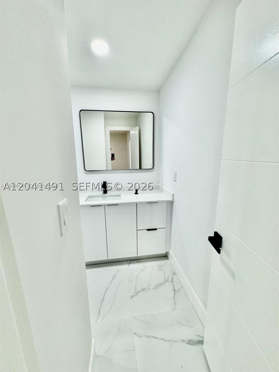 W BUENA VISTA CEN - Residential