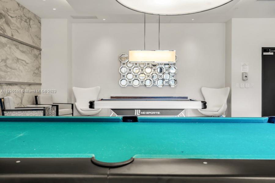 NINE AT MARY BRICKELL VIL - Residential