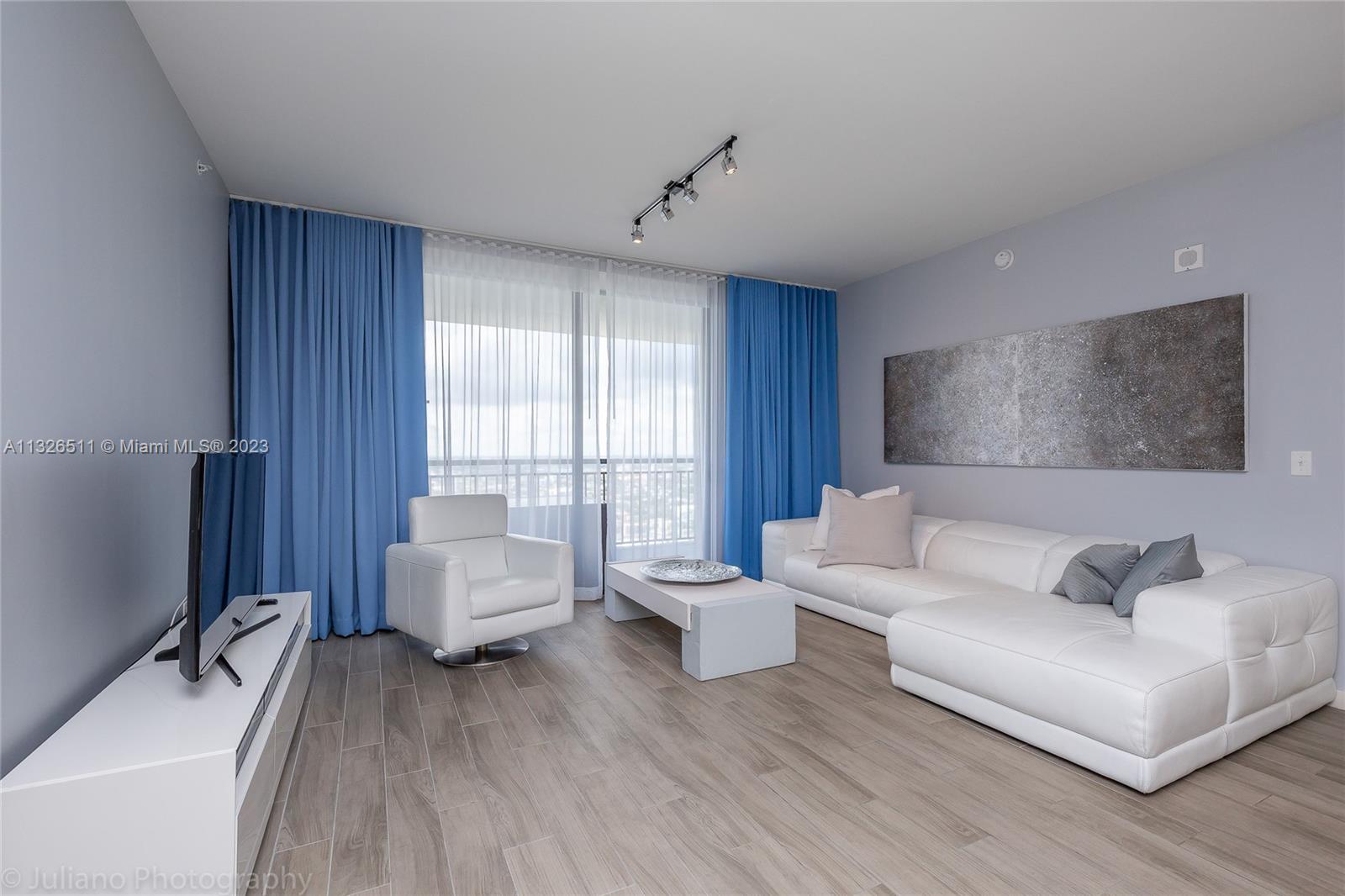 NINE AT MARY BRICKELL VIL - Residential