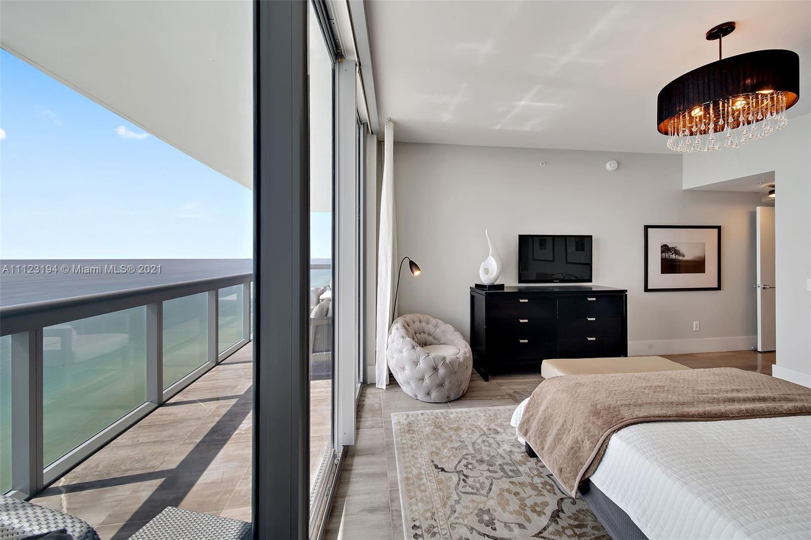NORTH CARILLON BEACH COND - Residential