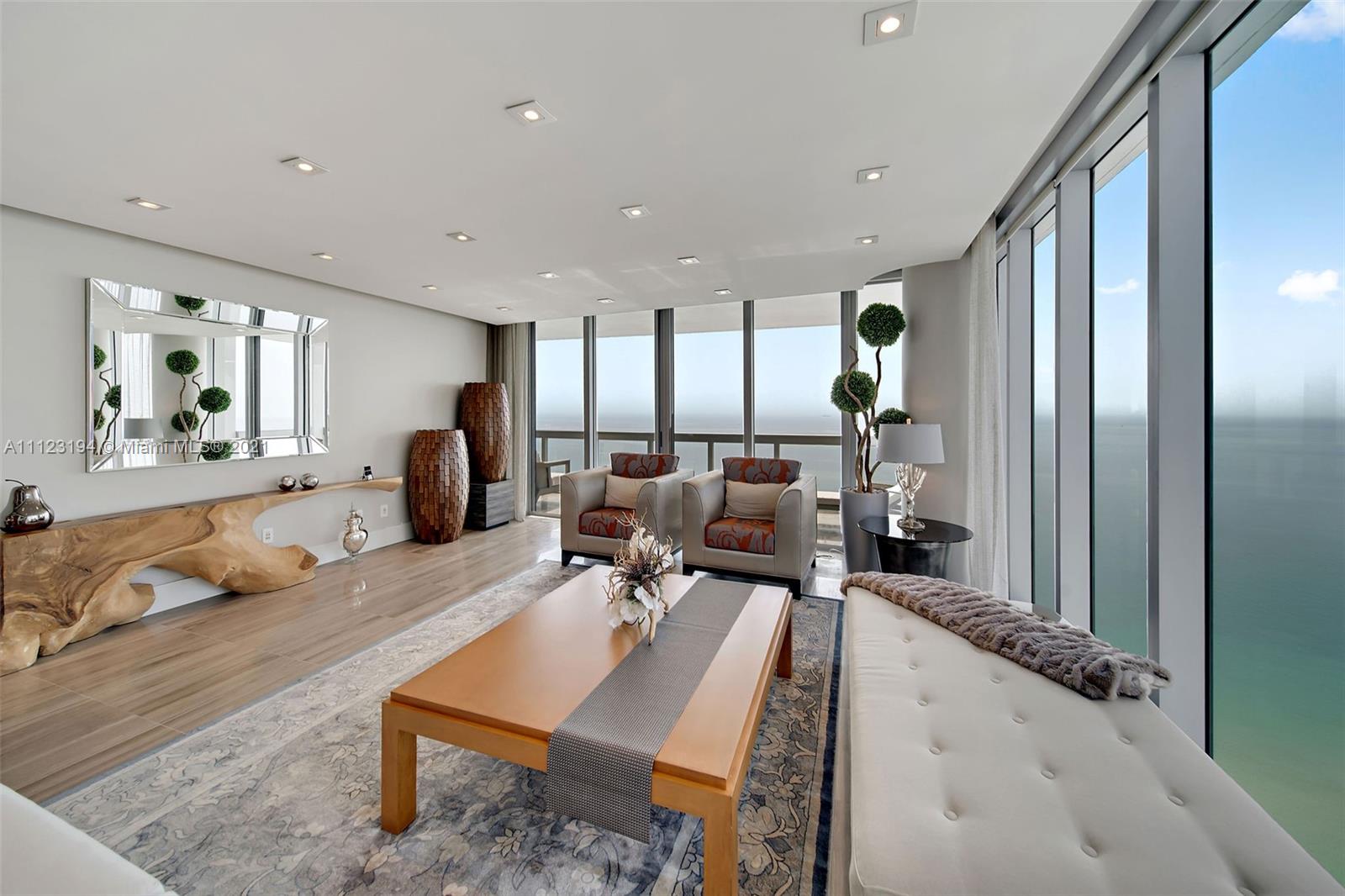 NORTH CARILLON BEACH COND - Residential