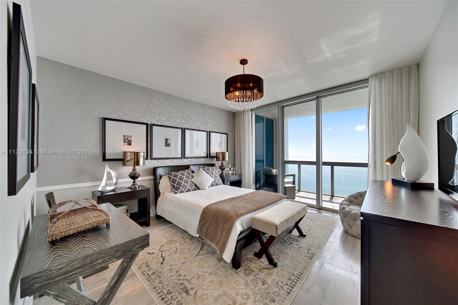 NORTH CARILLON BEACH COND - Residential