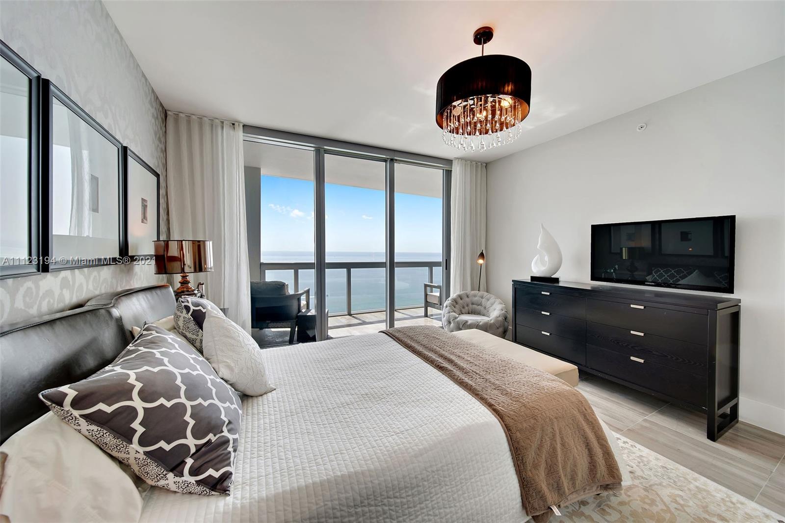 NORTH CARILLON BEACH COND - Residential