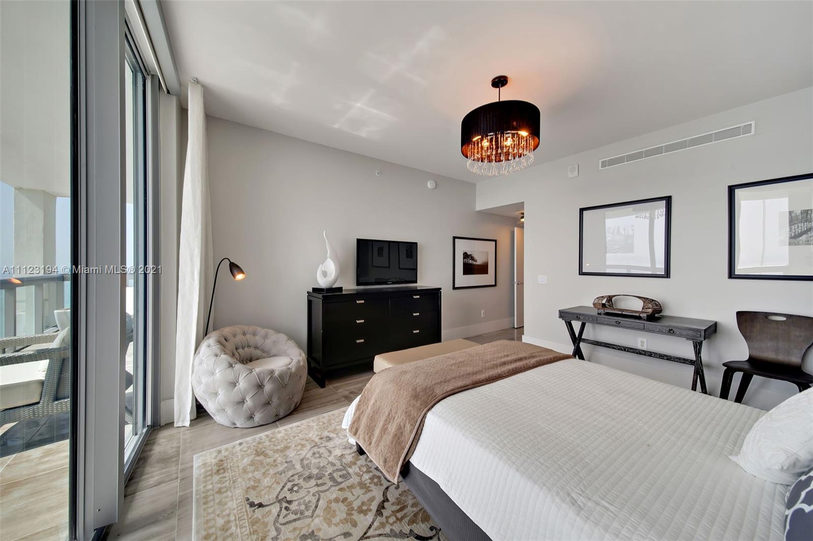 NORTH CARILLON BEACH COND - Residential