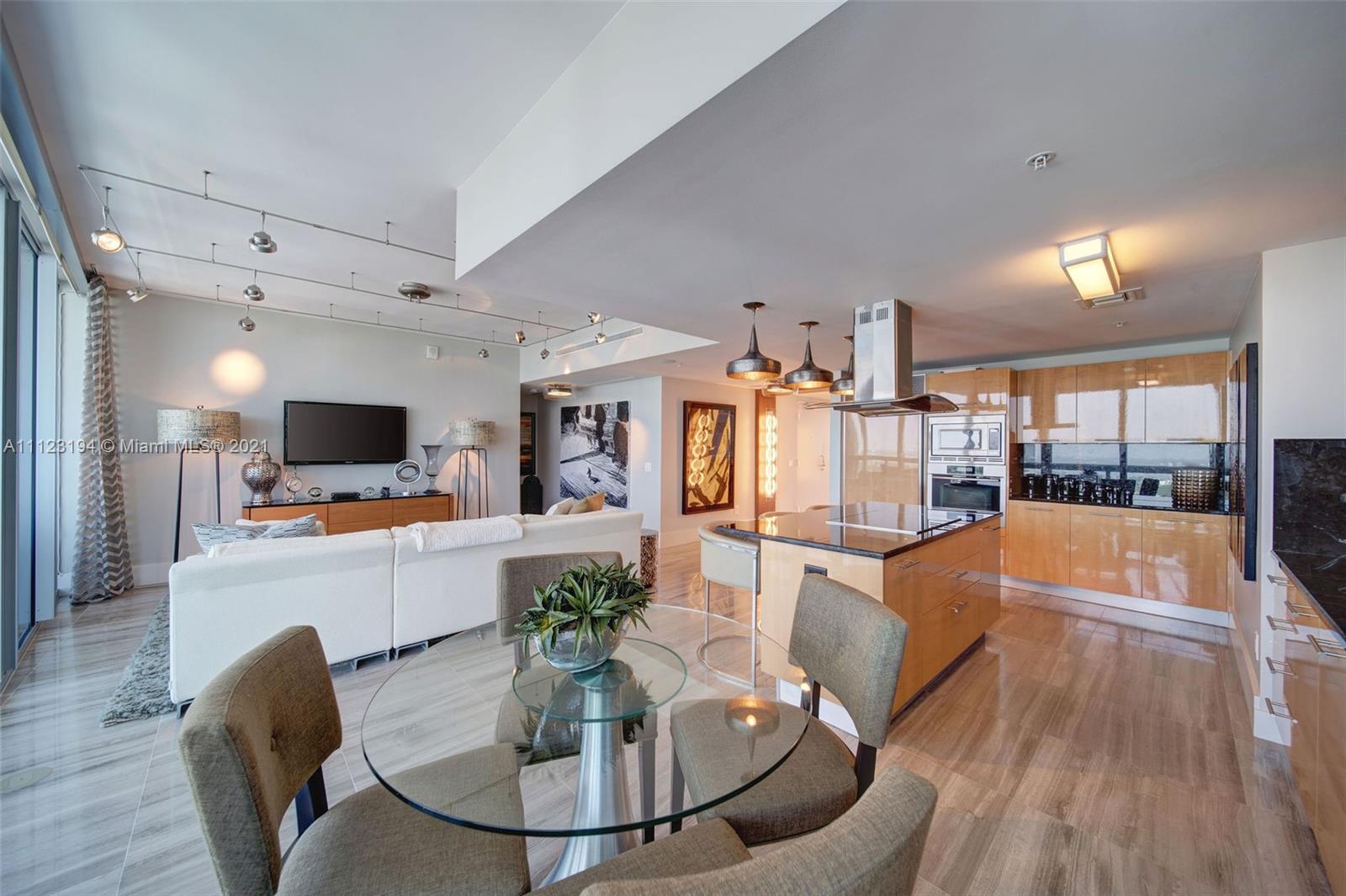 NORTH CARILLON BEACH COND - Residential