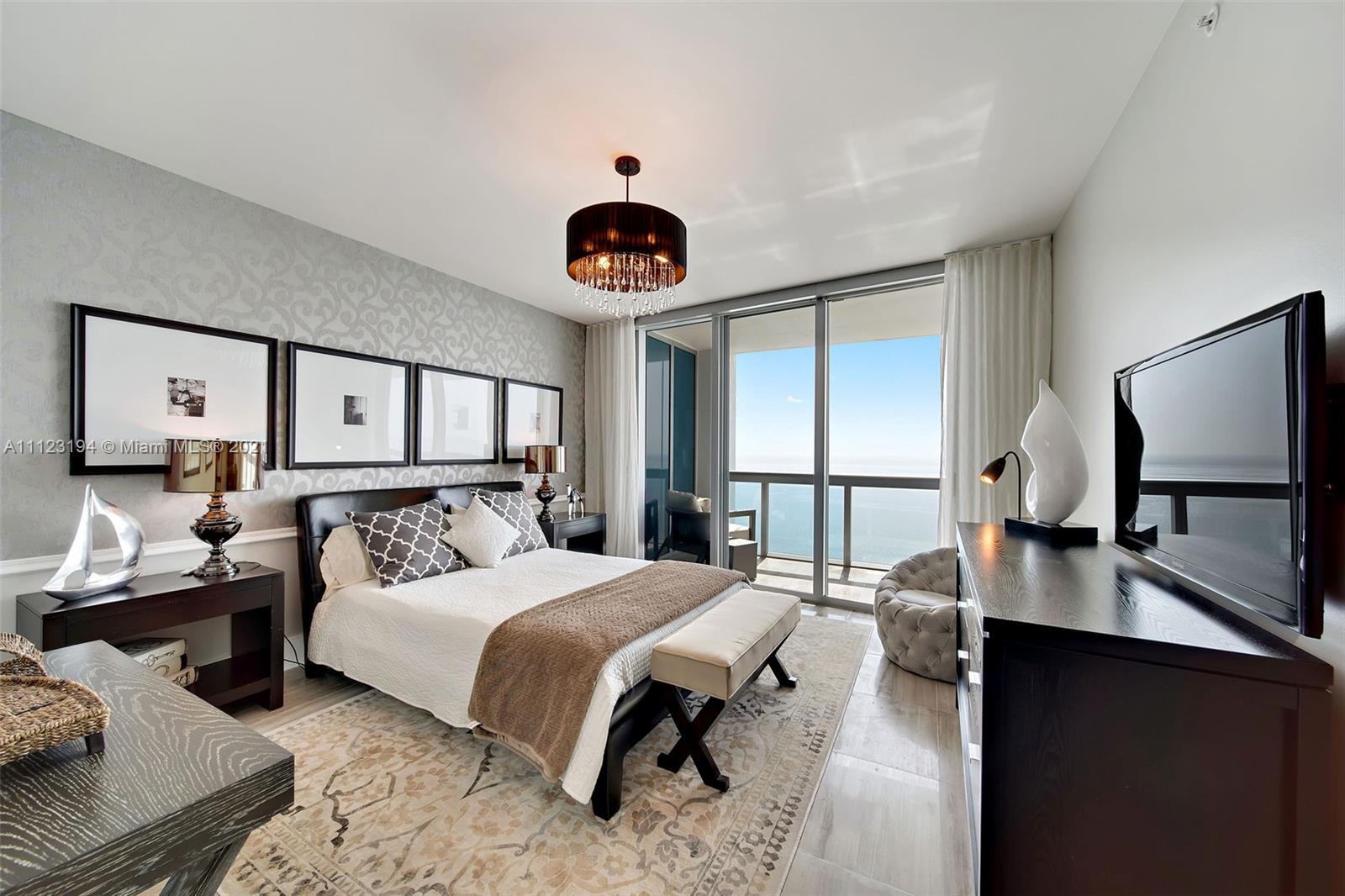 NORTH CARILLON BEACH COND - Residential