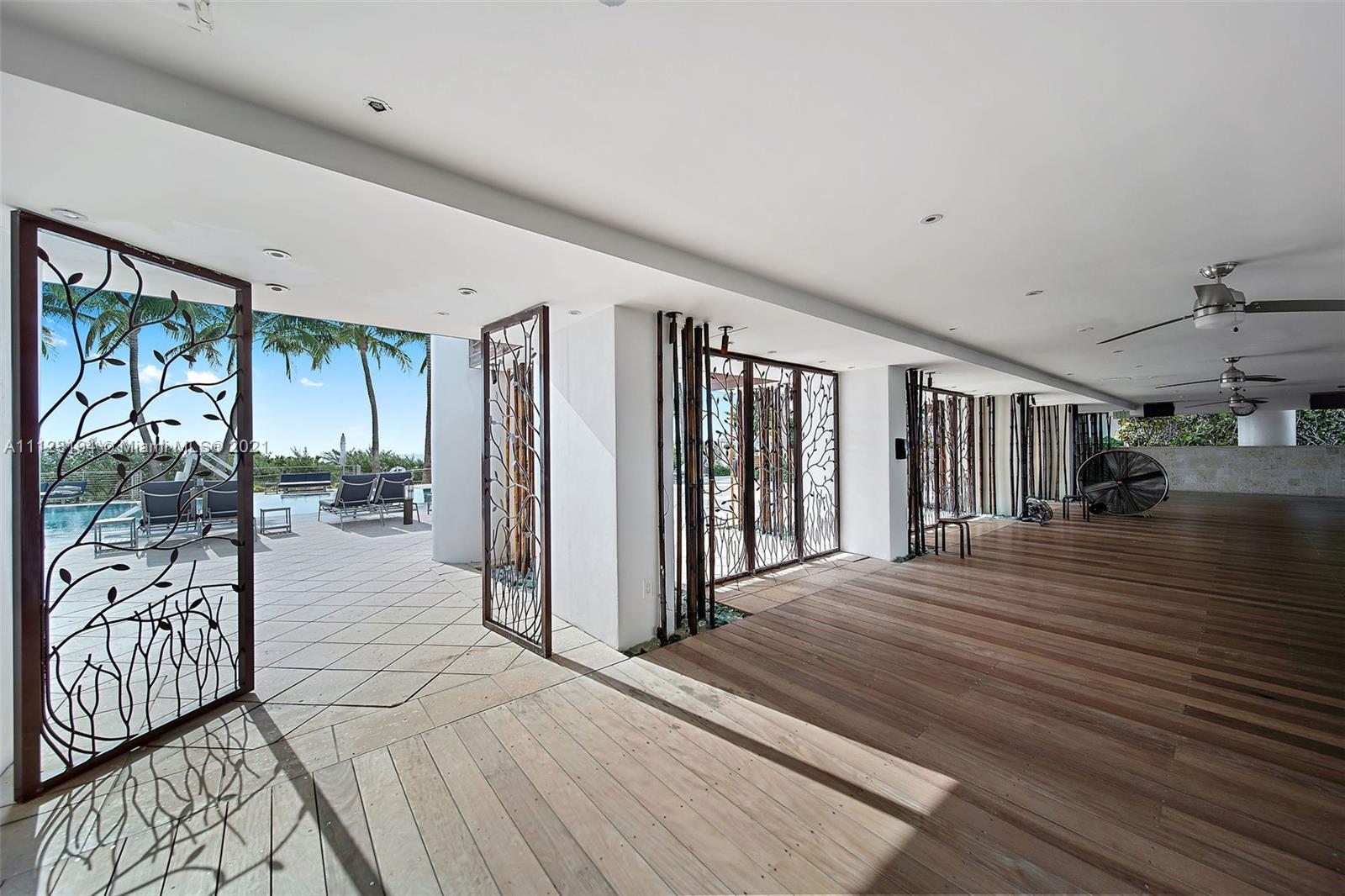 NORTH CARILLON BEACH COND - Residential