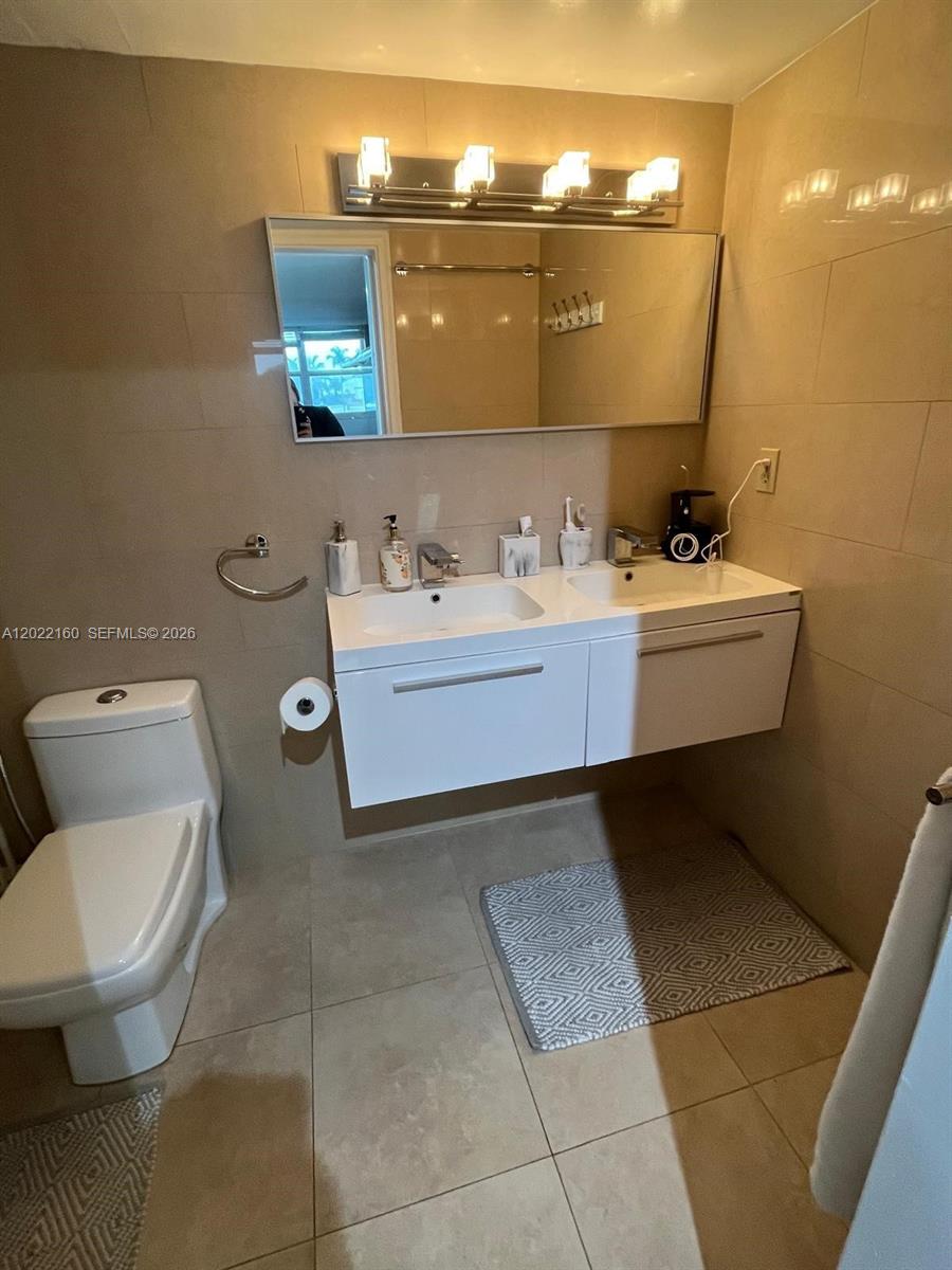 VICTORIA TOWERS CONDO - Residential