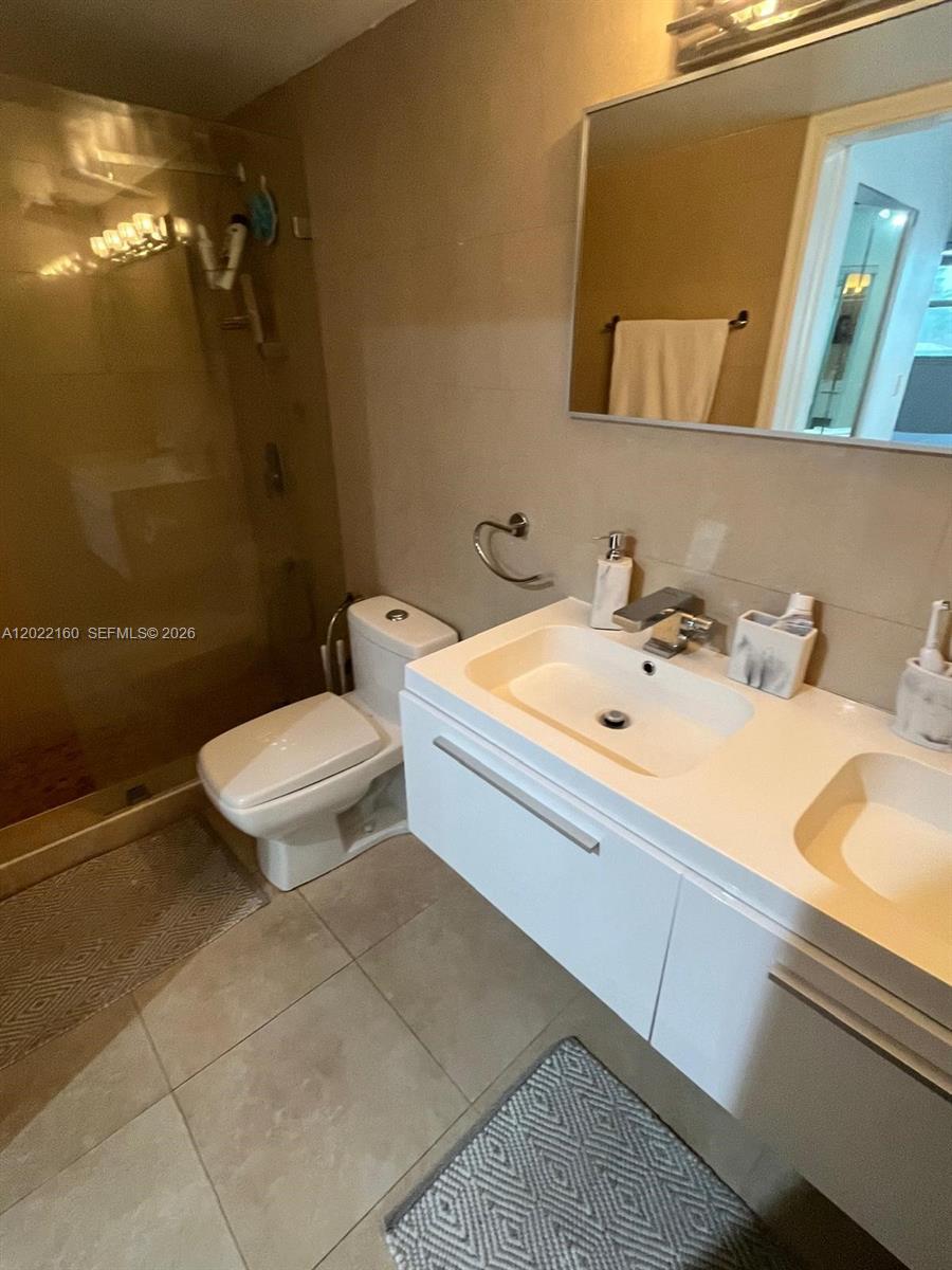 VICTORIA TOWERS CONDO - Residential