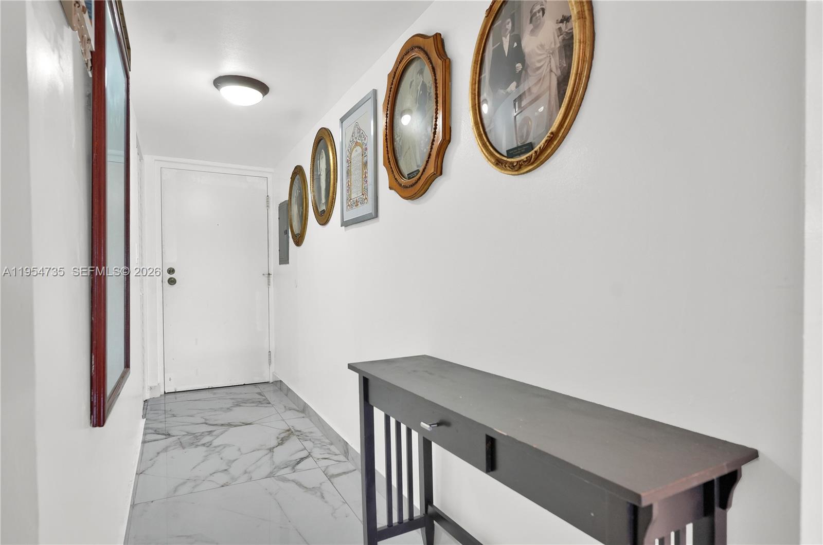 NEW LAND GARDENS CONDO - Residential