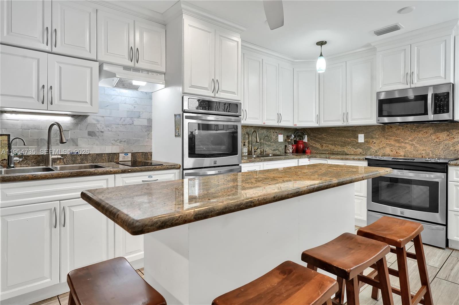 NEW LAND GARDENS CONDO - Residential