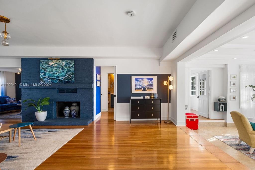 NORTH BAY ISLAND - Residential