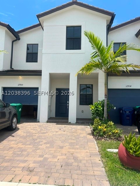 Easy to show. FOR RENT BRAND NEW HOME. Beautiful townhouse with 4 spacious bedrooms and 2.5 bathrooms, enclosed patio, open concept kitchen, stainless steel appliances, windows with impact glass. Very close to Kendall, CutlerBay, Mall the Falls, Shopping, Banks, Walmart, US1, Turnpike, Somerset School.