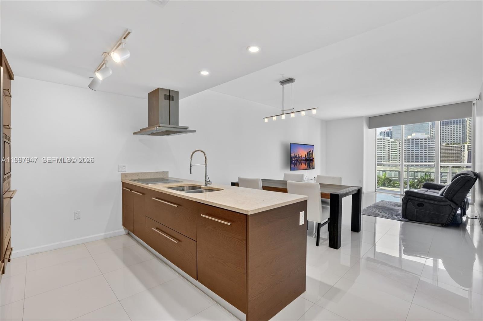 ICON BRICKELL NO TWO - Residential