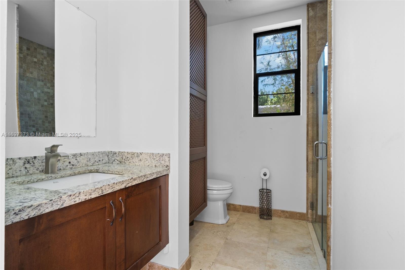 HOLLYWOOD LAKES SECTION - Residential