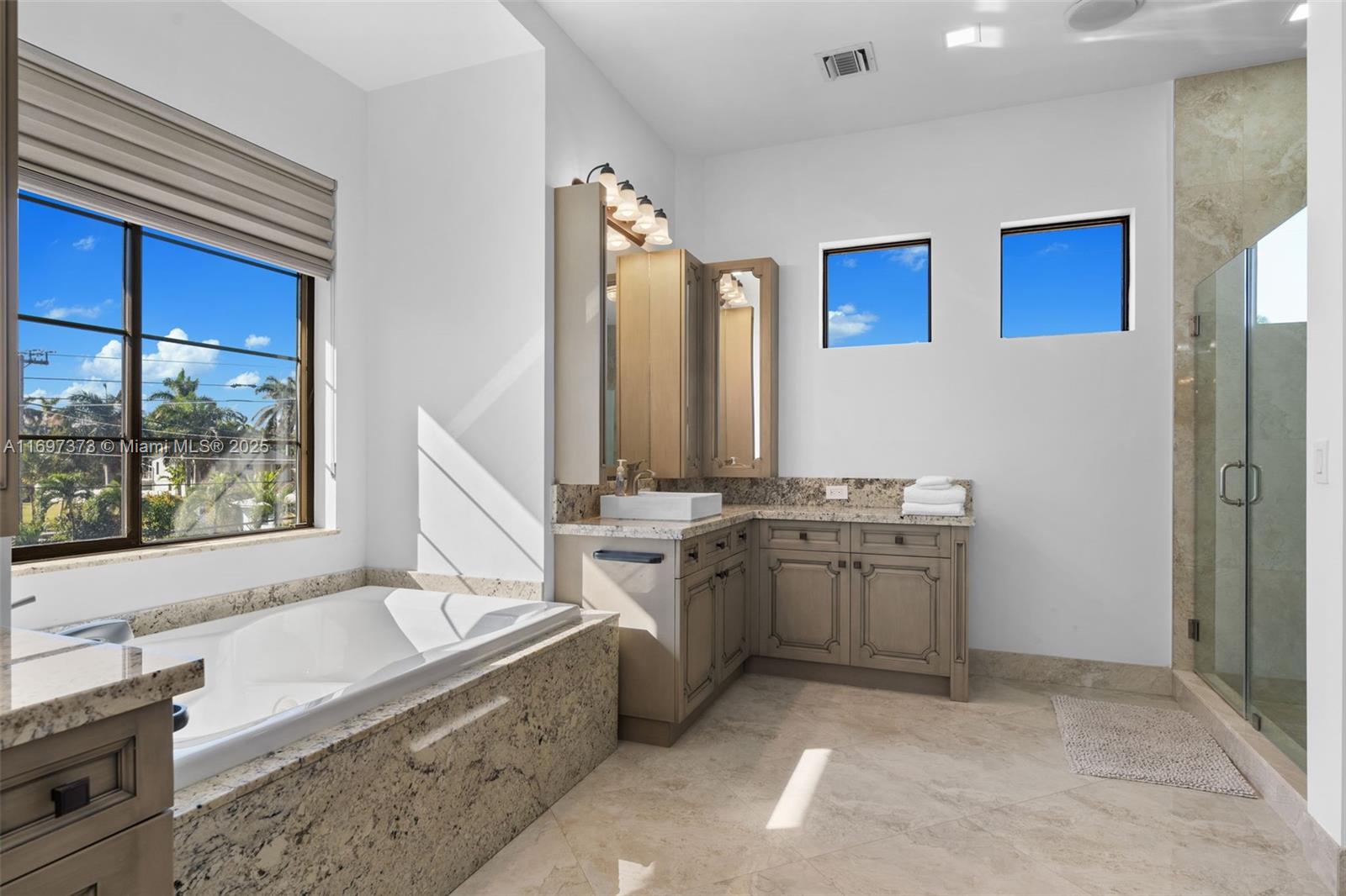 HOLLYWOOD LAKES SECTION - Residential