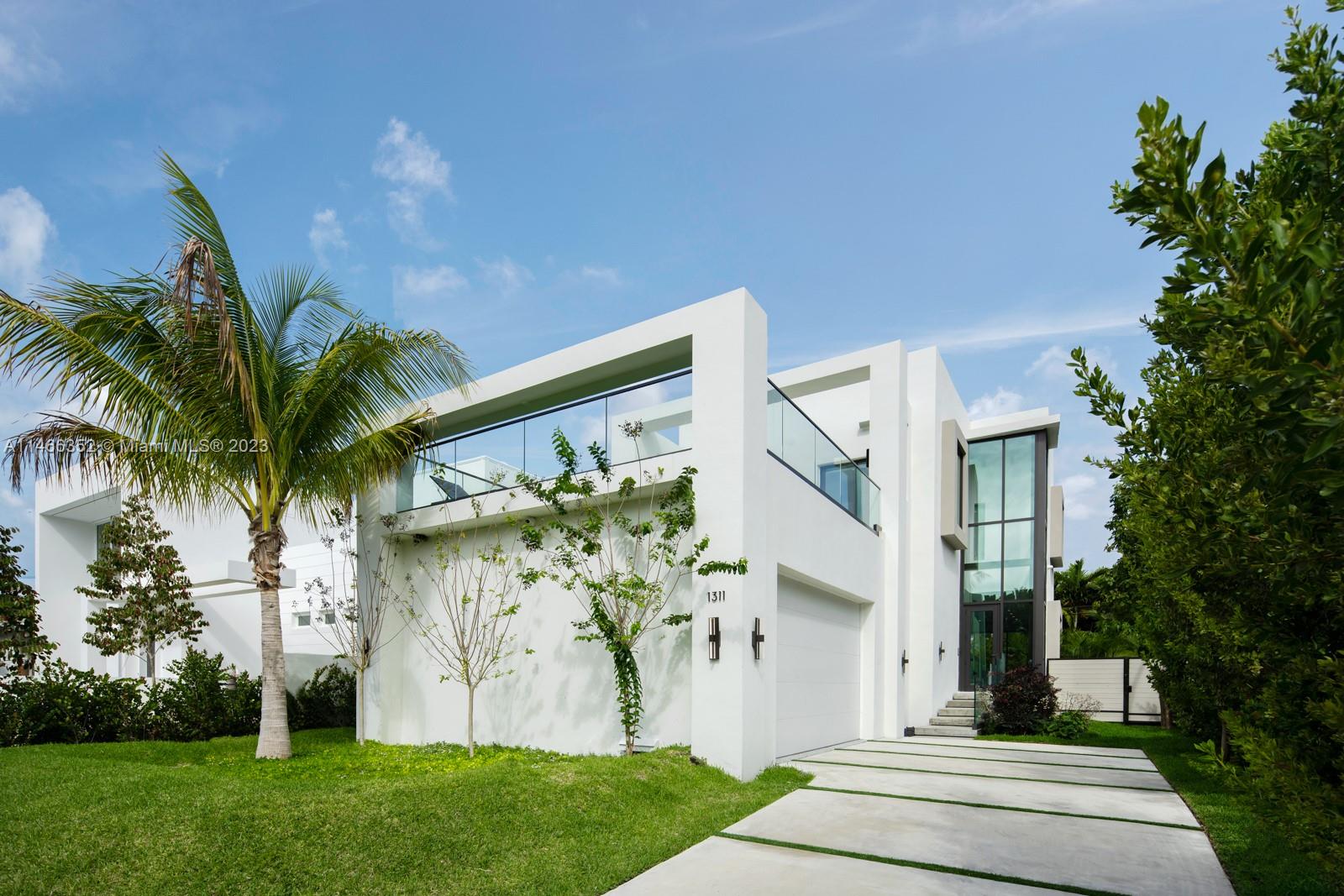 OCEAN SIDE SEC OF THE ISL - Residential Lease