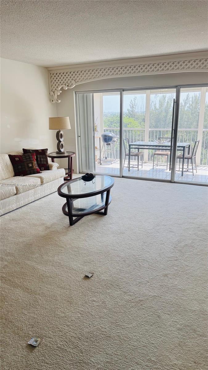 NO 10 PALM-AIRE COUNTRY C - Residential