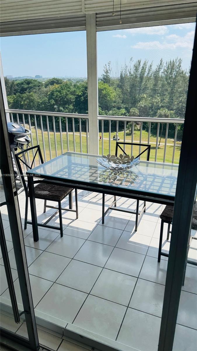 NO 10 PALM-AIRE COUNTRY C - Residential
