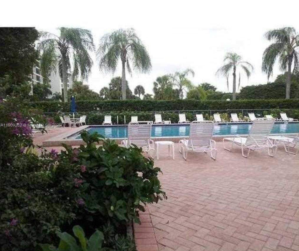 NO 10 PALM-AIRE COUNTRY C - Residential