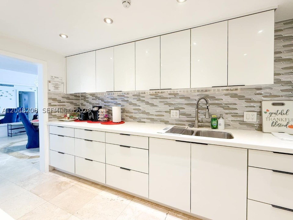 TIDES ON HOLLYWOOD BEACH - Residential