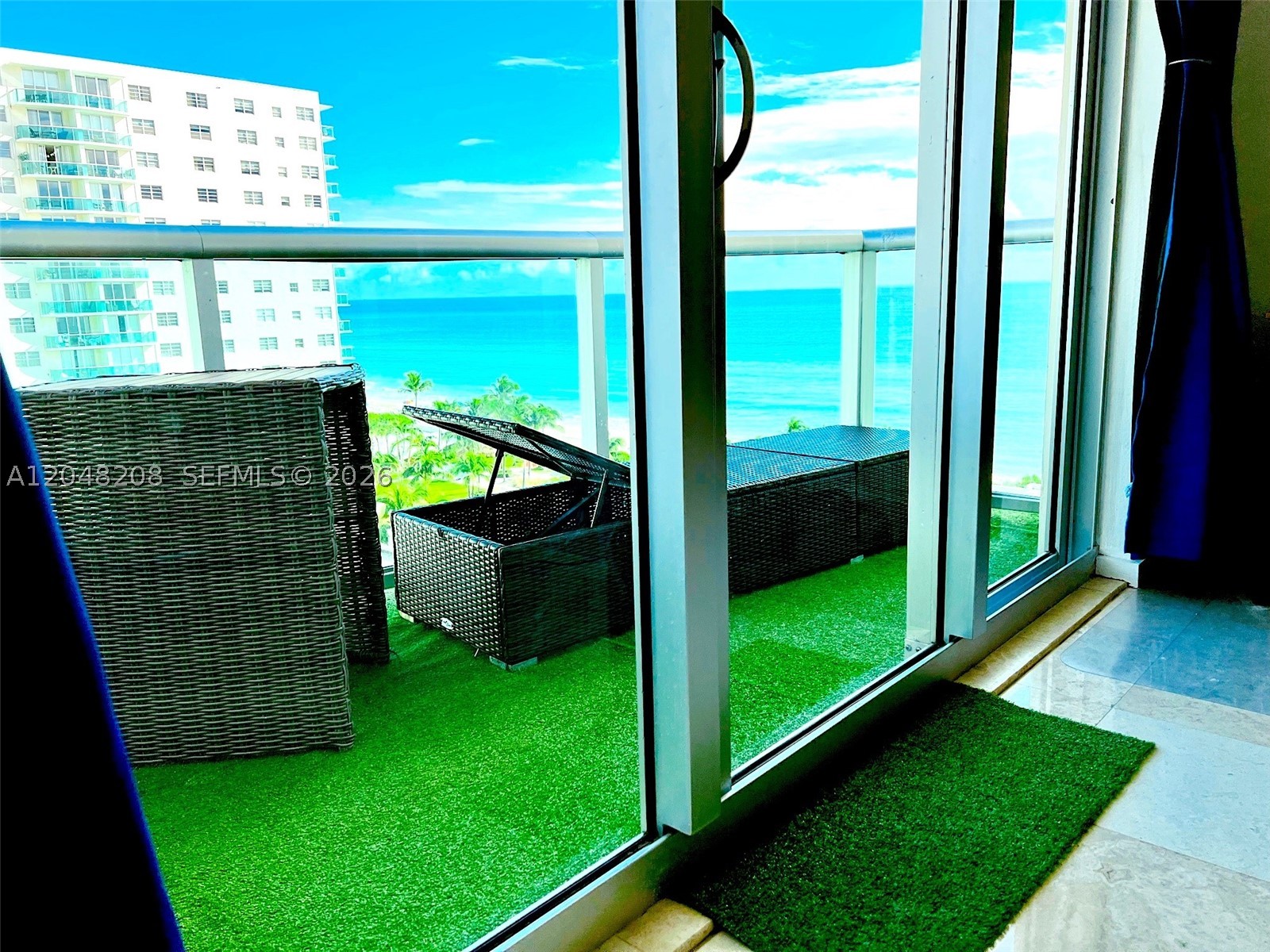 TIDES ON HOLLYWOOD BEACH - Residential
