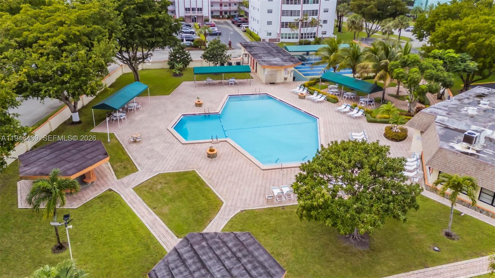 TOPAZ SOUTH CONDO - Residential