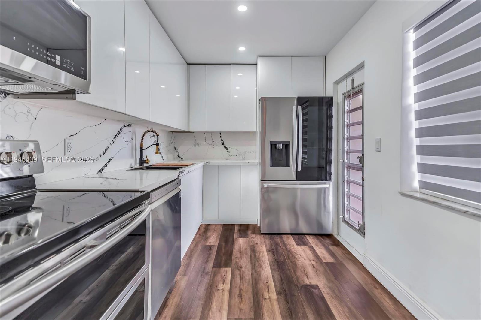 TOPAZ SOUTH CONDO - Residential