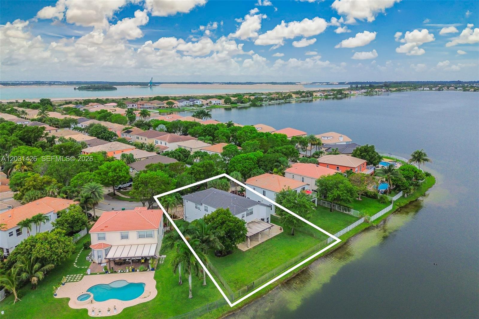 RIVIERA ISLES II - Residential