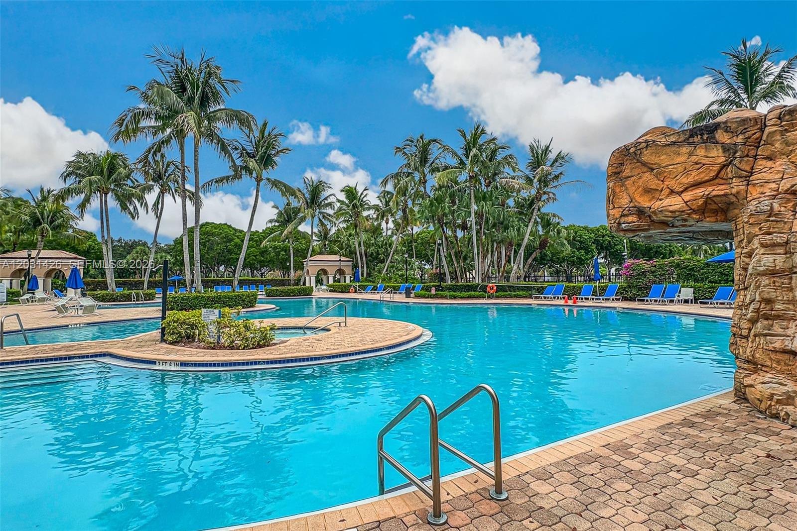 RIVIERA ISLES II - Residential