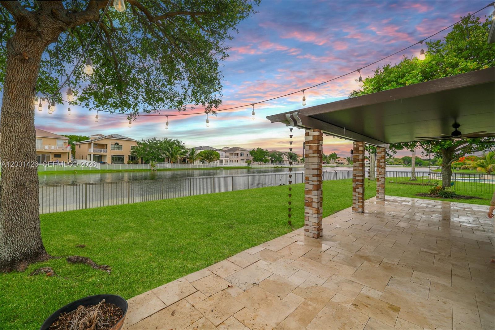 RIVIERA ISLES II - Residential