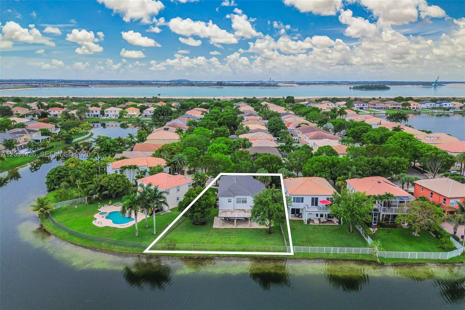 RIVIERA ISLES II - Residential
