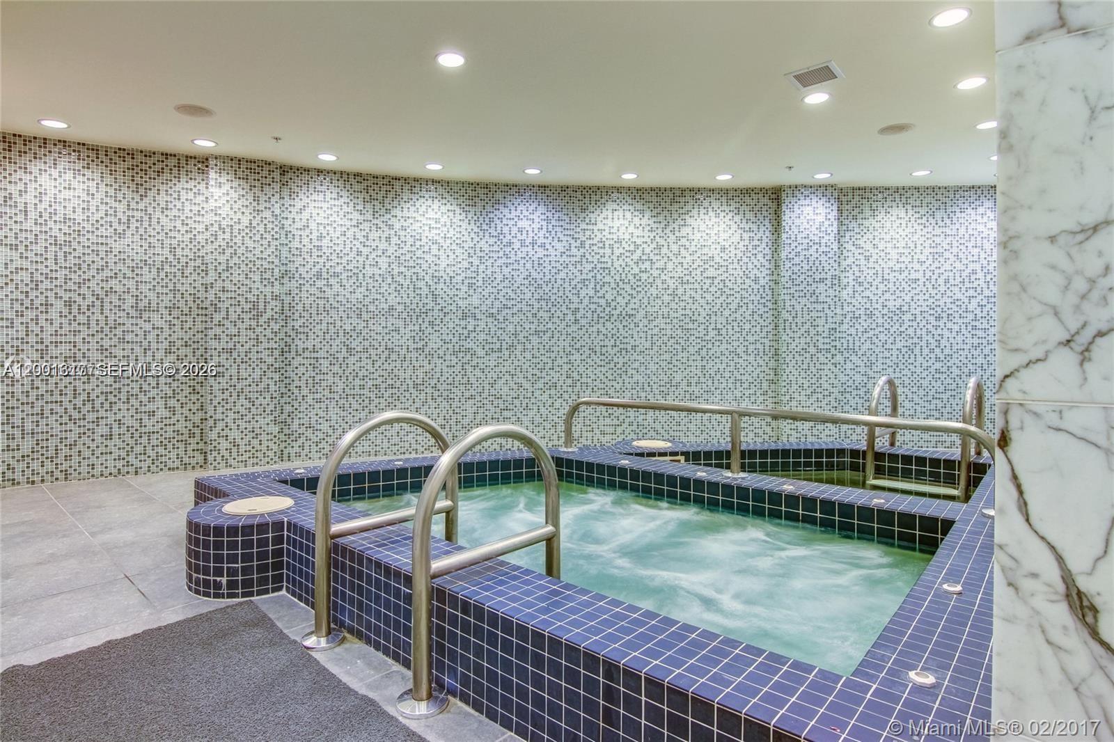 VIZCAYNE SOUTH CONDO - Residential