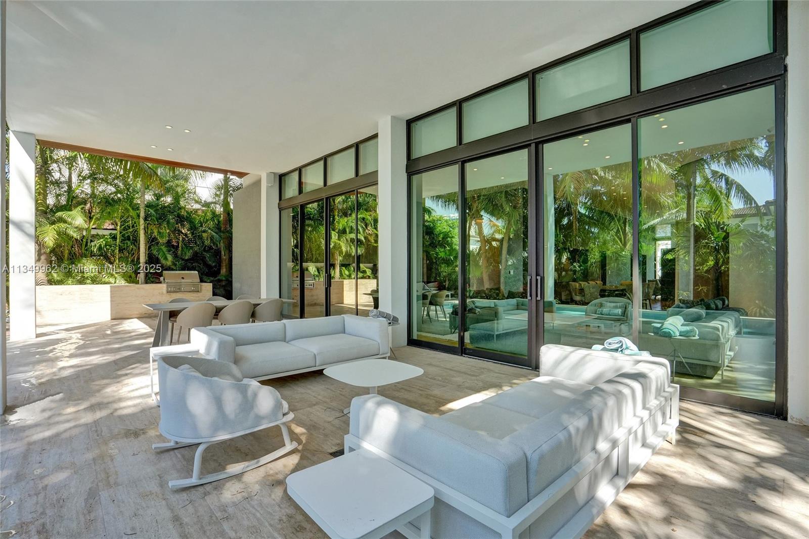 GOLDEN BEACH SEC C - Residential