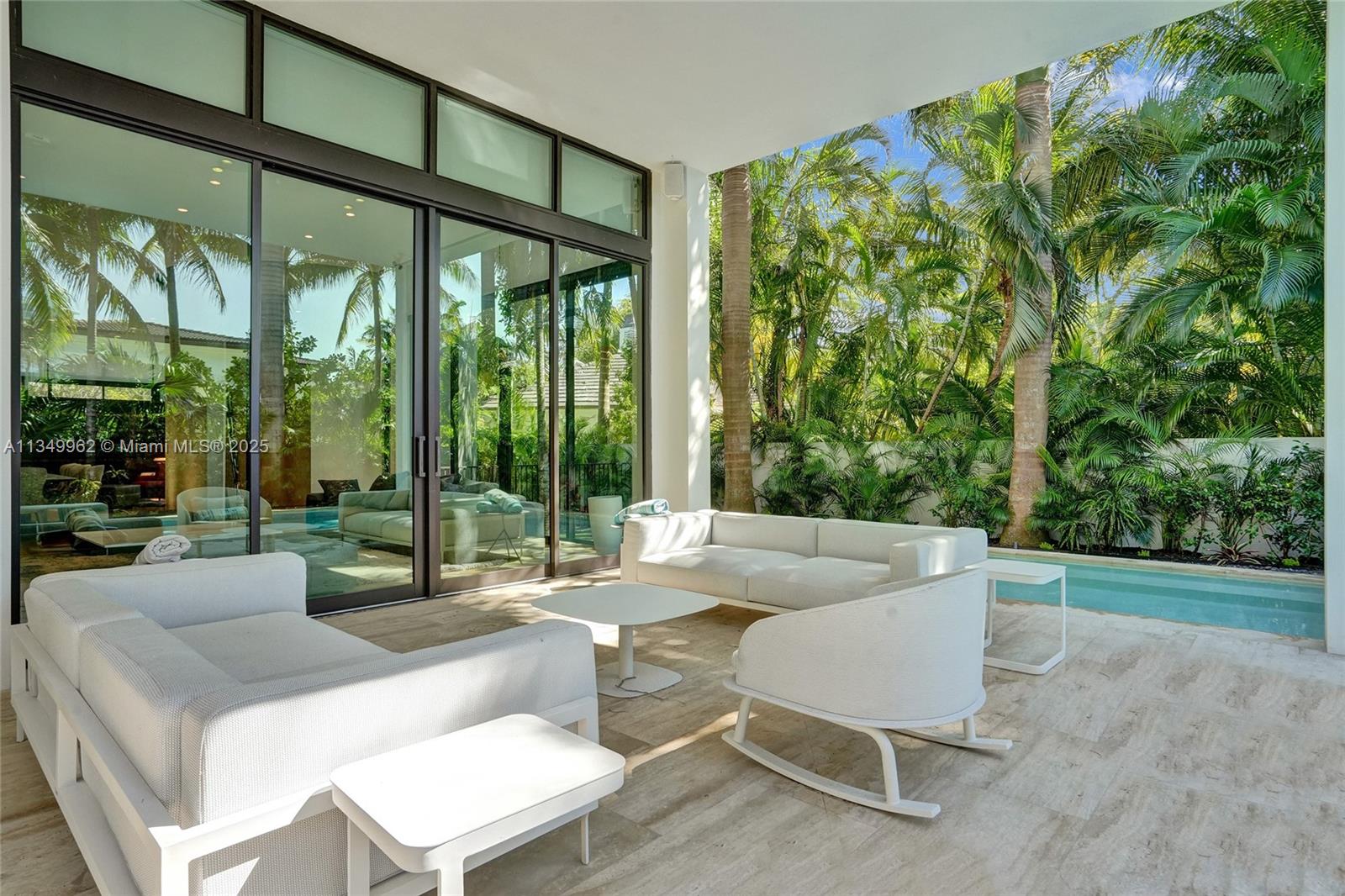 GOLDEN BEACH SEC C - Residential